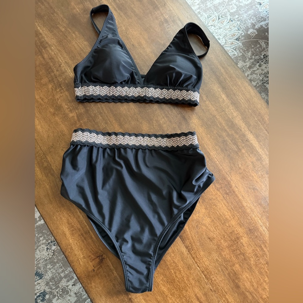Black Minimalist Bikini with Decorative Trim